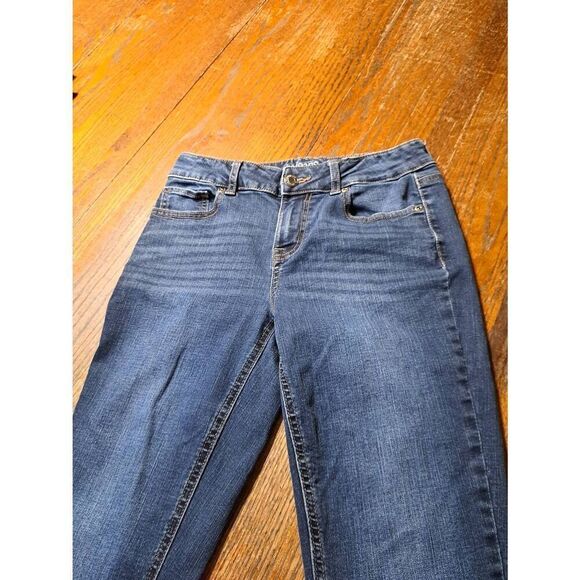 Size 2 M Jeans Maurices Mid Rise Denim Blue Jeans with Pockets and Belt Loops - Picture 2 of 3